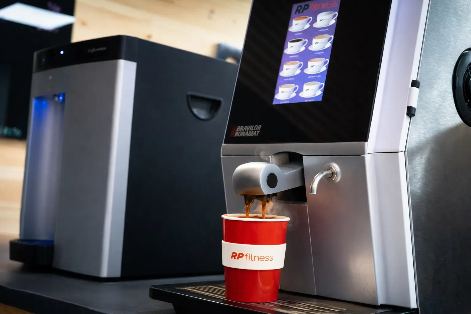 RP Fitness member amenities - free coffee and facilities